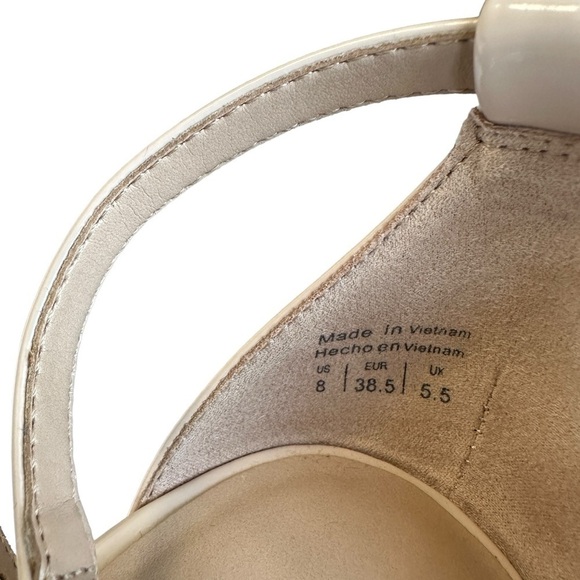 CALL IT SPRING VEGAN ALMOND TOE 4" HIGH HEEL SANDALS STILETTO PATENT NUDE 8 - Picture 15 of 16